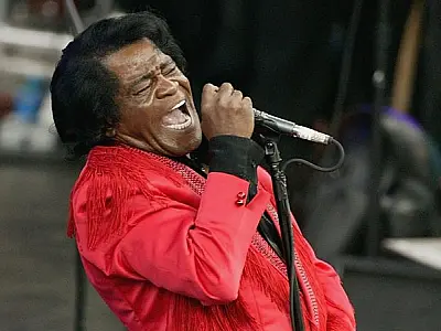 Mulher afirma que o Padrinho da Soul Music foi assassinado e dá provas, que 'sumiram'