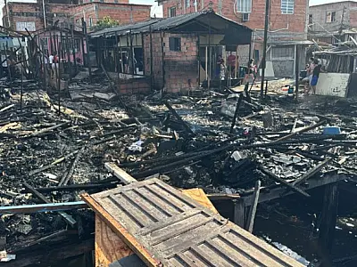Incêndio atinge comunidade na Vila dos Pescadores nesta terça (9)