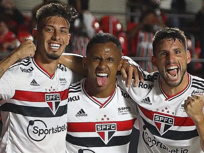 São Paulo busca virada contra o São Bernardo, goleia e avança à semifinal
