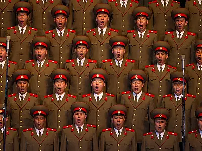 Um país fantasma, como a Coreia do Norte, aprisiona milhões de pessoas ao mesmo tempo