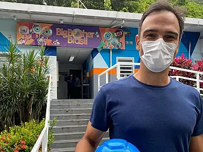 Tadeu Schmidt diz que não dormirá antes dos brothers