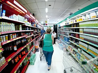 Ao longo de 2024, as famílias de renda muito baixa têm sentido mais o peso da inflação que os lares