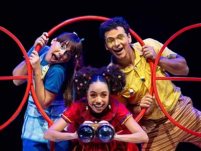 Último fim de semana de férias:  teatro é opção cultural longe das telas