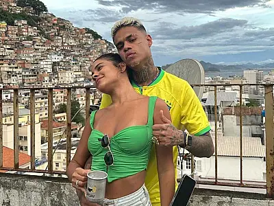 A atriz Bella Campos, a Muda de Pantanal, anuncia término de namoro com MC Cabelinho