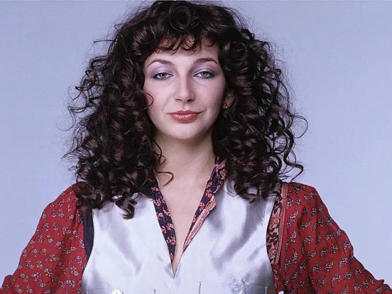 Kate Bush entra no Hall da Fama após voltar às paradas graças a 'Stranger Things'