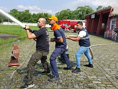 Defesa civil realiza curso de capacitação para voluntários em Cubatão
