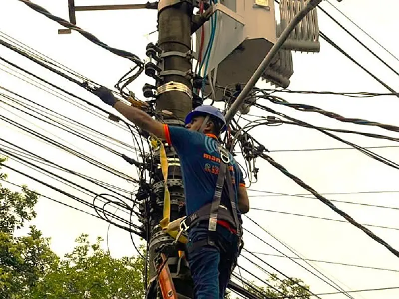 Cubatão inicia mutirão para retirar fios irregulares e reforça fiscalização das teles