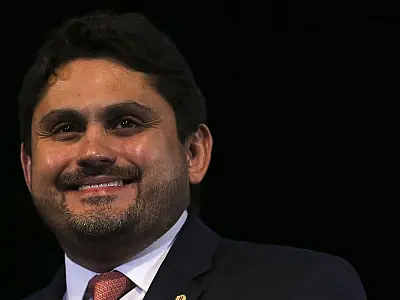 Após encontro com Lula, Juscelino Filho segue no governo