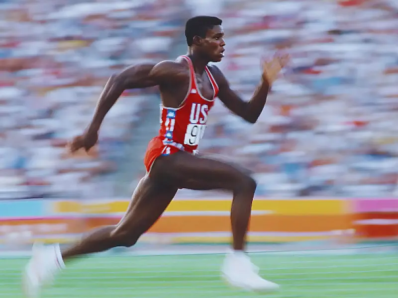 Dono de dez medalhas olímpicas no atletismo, Carl Lewis é presença confirmada na COB Expo 2025