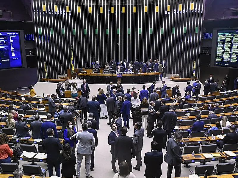 Senado aprova mudanças da PEC da Transição
