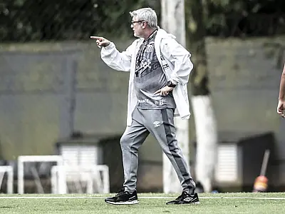 Santos demite Odair Hellmann, e time vai jogar sem torcida por 30 dias