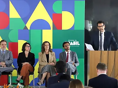 Governo do Brasil formaliza o protocolo para investigar crimes contra jornalistas e comunicadores