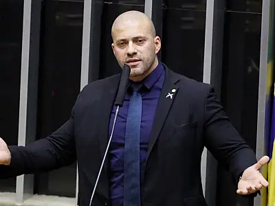 Entenda o que diz a lei sobre o perdão concedido por Bolsonaro a Daniel Silveira