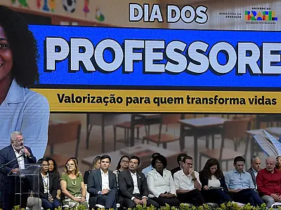 CAIXA LANÇA PACOTE DE VALOR PARA A SEMANA DOS PROFESSORES