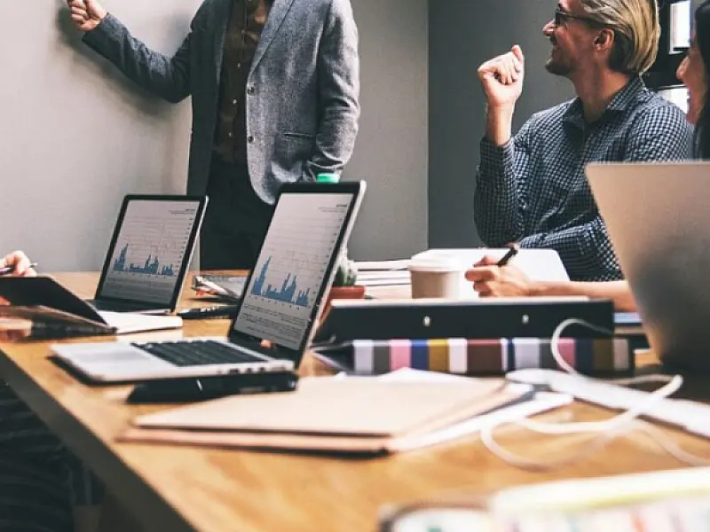 Prefeitura e Sebrae promovem oficina gratuita para fortalecer presença digital de empreendedores