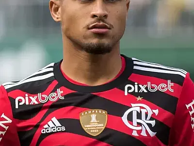 Flamengo tem sobra milionária no orçamento e quer investir em reforços