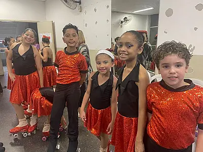 Shows de patinação e inclusão emocionam no Rebouças, em Santos