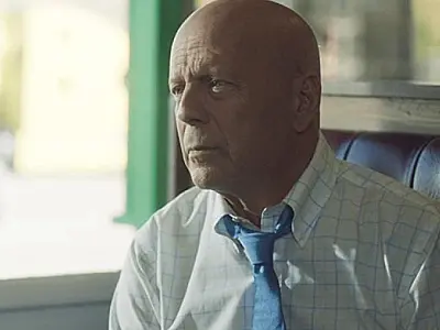 Bruce Willis se aposenta do cinema por causa de afasia, doença degenerativa