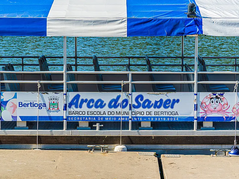 Barco Escola 'Arca do Saber' promove saída gratuita na próxima segunda-feira