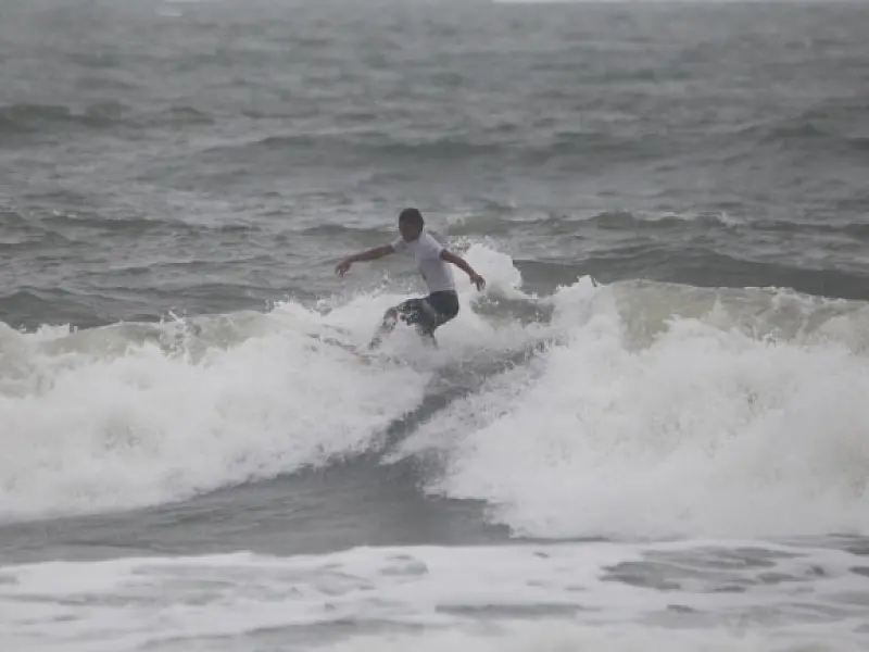 Segunda etapa do Circuito Estudantil de Surf tem seus campeões em Guarujá