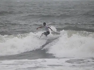 Segunda etapa do Circuito Estudantil de Surf tem seus campeões em Guarujá