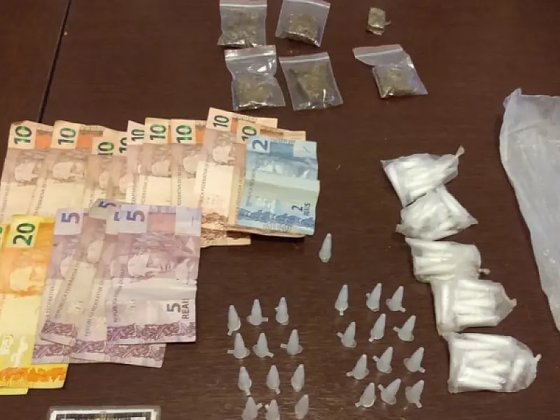 Homem suspeito de traficar drogas em bar em Itanhaém é preso