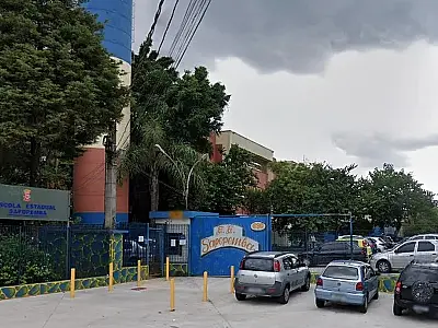 Ataque em escola de Sapopemba, em SP, deixa aluna morta