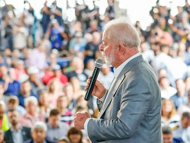 Lula anuncia novos institutos federais e R$ 1,3 bi para Rodoanel em SP