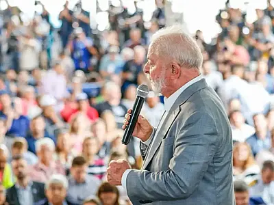 Lula anuncia novos institutos federais e R$ 1,3 bi para Rodoanel em SP