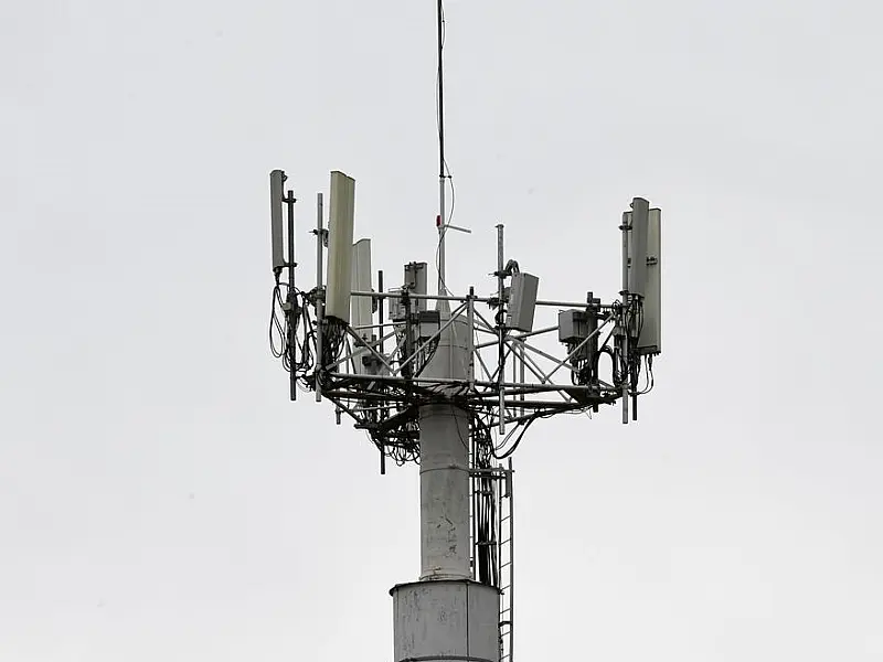 Anatel aprova mais 60 dias para início da implantação do 5G