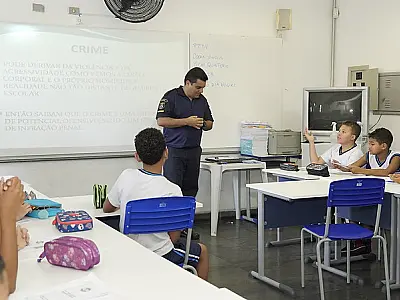 Programa de Prevenção às Drogas nas Escolas retorna às aulas nesta segunda-feira