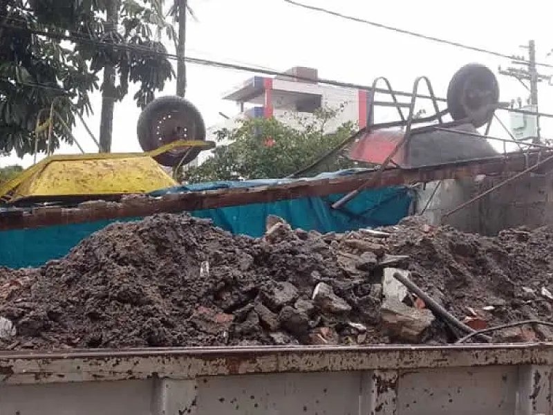 Guarda Ambiental de Praia Grande/SP flagra transporte irregular de resíduos da construção civil