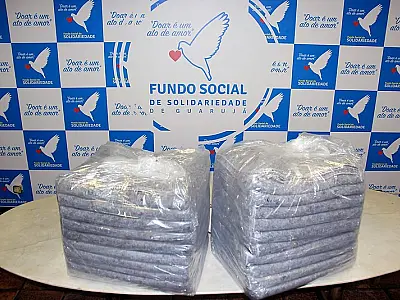 Guarujá inicia Campanha do Agasalho 2023: "Doe amor pra quem precisa de calor"