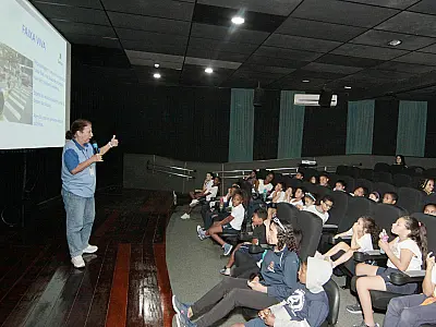 CET-Santos leva educação para o trânsito a mais de 500 alunos na Zona Noroeste