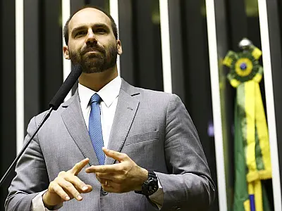 Ministro determina à PF que analise ofensas contra professores