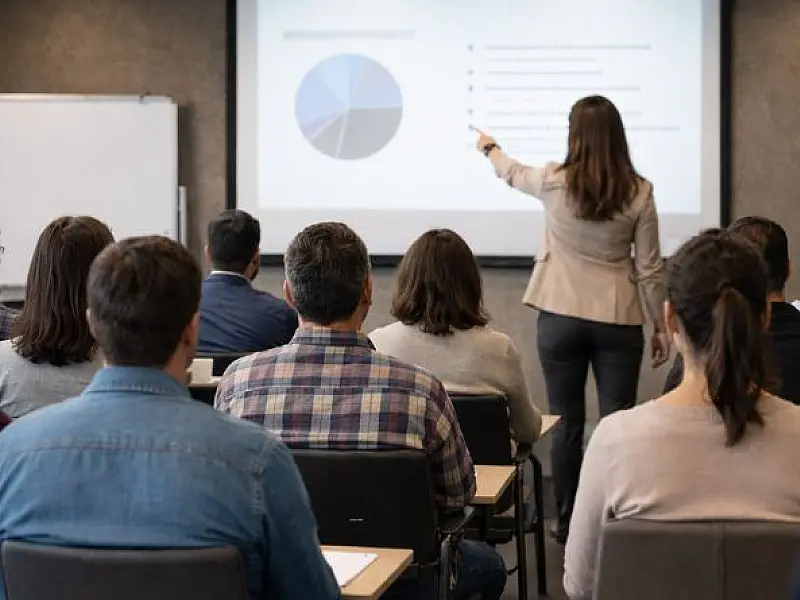 Universidade do Varejo ensina técnicas para vender mais pelas redes sociais
