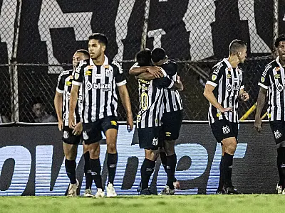 Santos sente falta de Giuliano, é salvo pela trave no fim e bate Água Santa