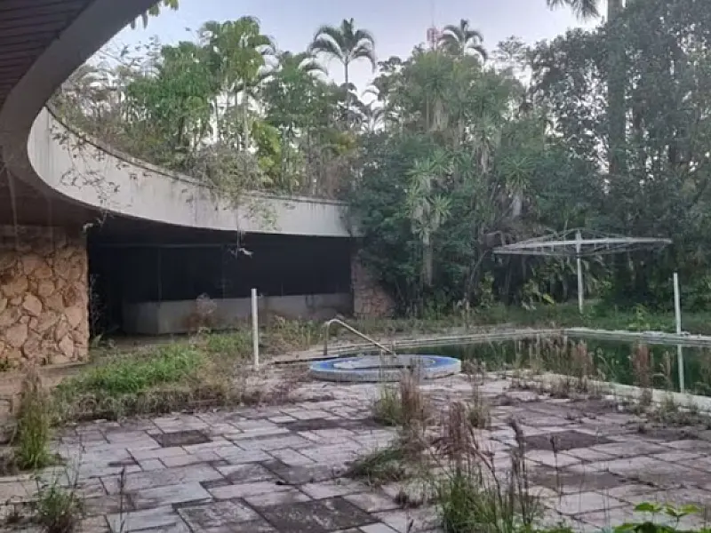 Mansão de Pelé no Guarujá pode ir a leilão por dívida milionária