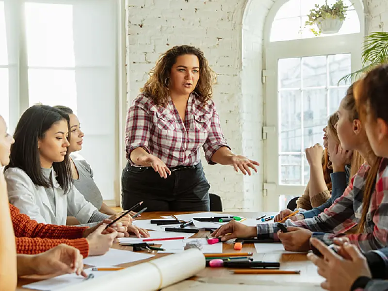 Qualifica SP Empreenda oferece curso para mulheres empreendedoras em parceria com o Sebrae