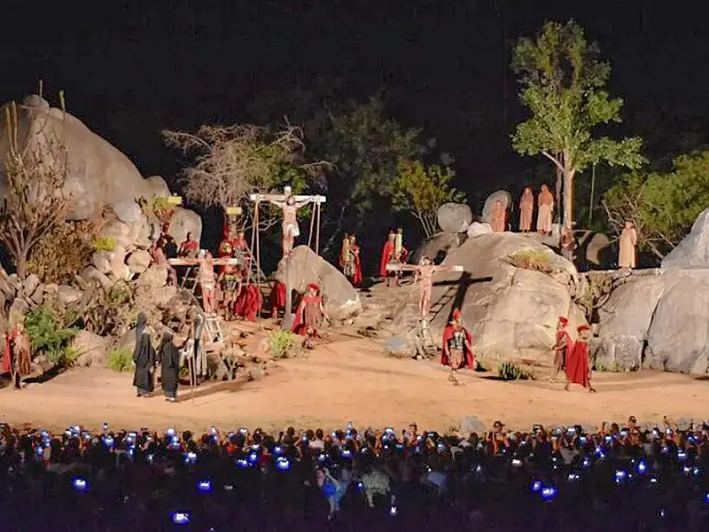 Paixão de Cristo de Nova Jerusalém tem encenações até domingo