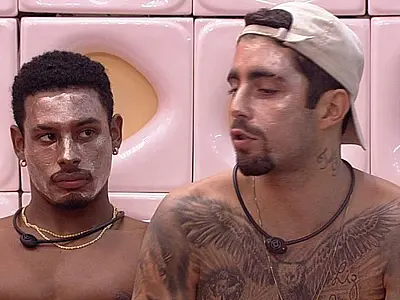 Paulo André diz que sonhava conhecer Pedro Scooby