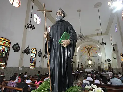 Tríduo, carreata e missa campal marcam celebração pelo dia de Santo Amaro, padroeiro de Guarujá
