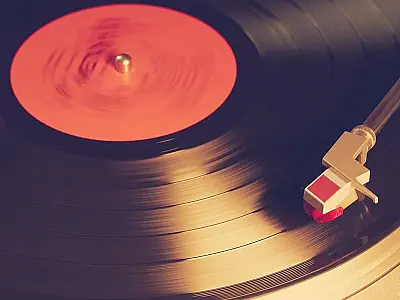 Vendas de vinis superam as de CDs pela primeira vez desde 1987 nos EUA