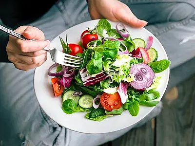 Dietas restritivas para datas especiais são gatilhos para transtornos alimentares