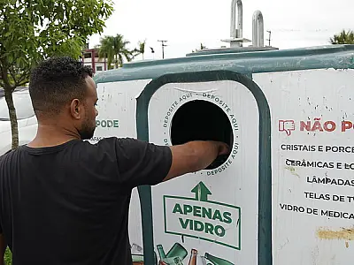 Guarujá ganha dez novos pontos exclusivos para descarte de vidro na cidade