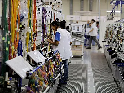 Sondagem industrial: produção e emprego têm queda em dezembro de 2022