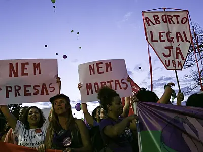 Legalização do aborto volta ao debate público com julgamento no STF