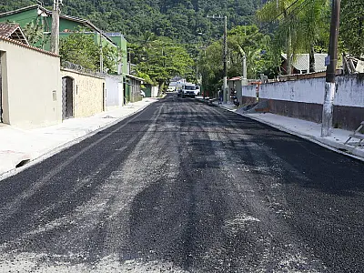 Ruas do Jardim Guaiúba recebem pavimentação e outras melhorias