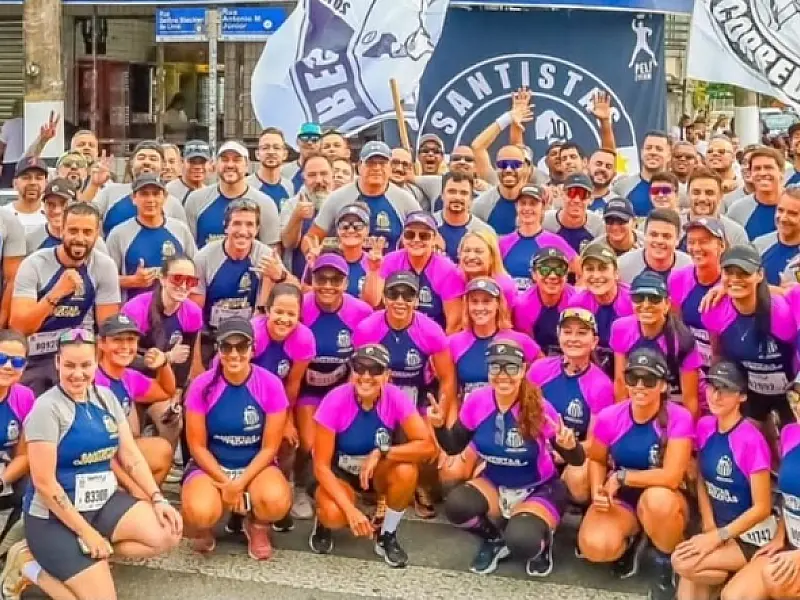 Santistas Corredores comemoram 10 anos de história com 'pelotão' de destaque na Santos Run
