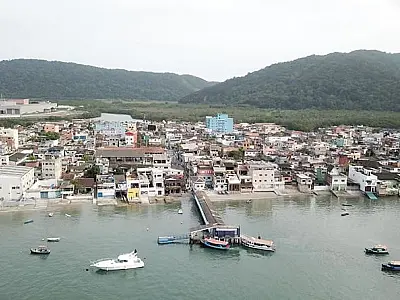 Em Brasília, prefeito de Guarujá articula retomada de projeto habitacional